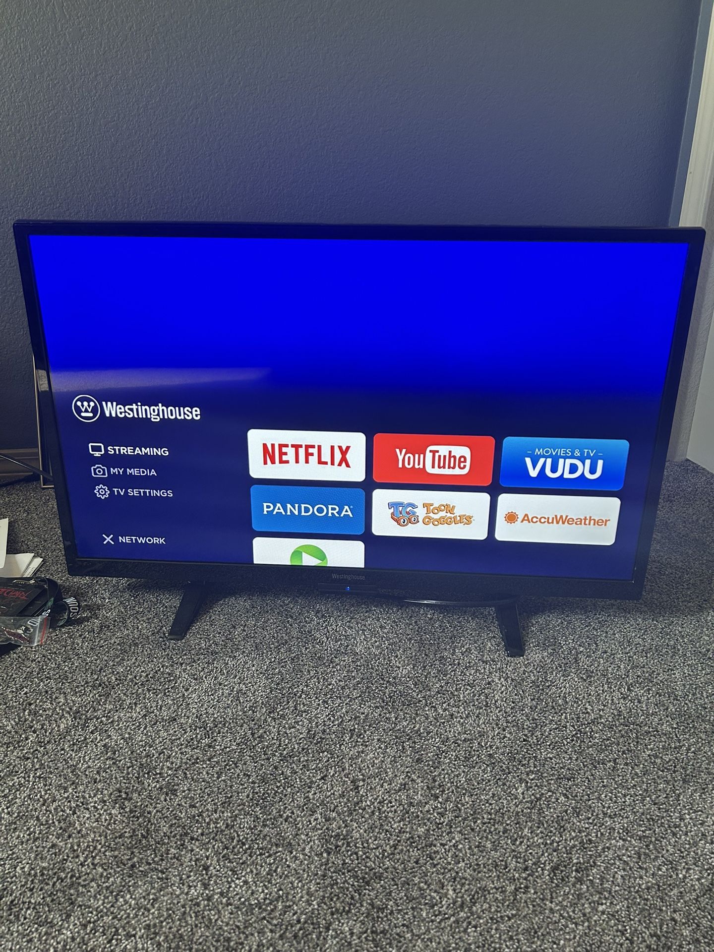 32” Westinghouse Smart TV