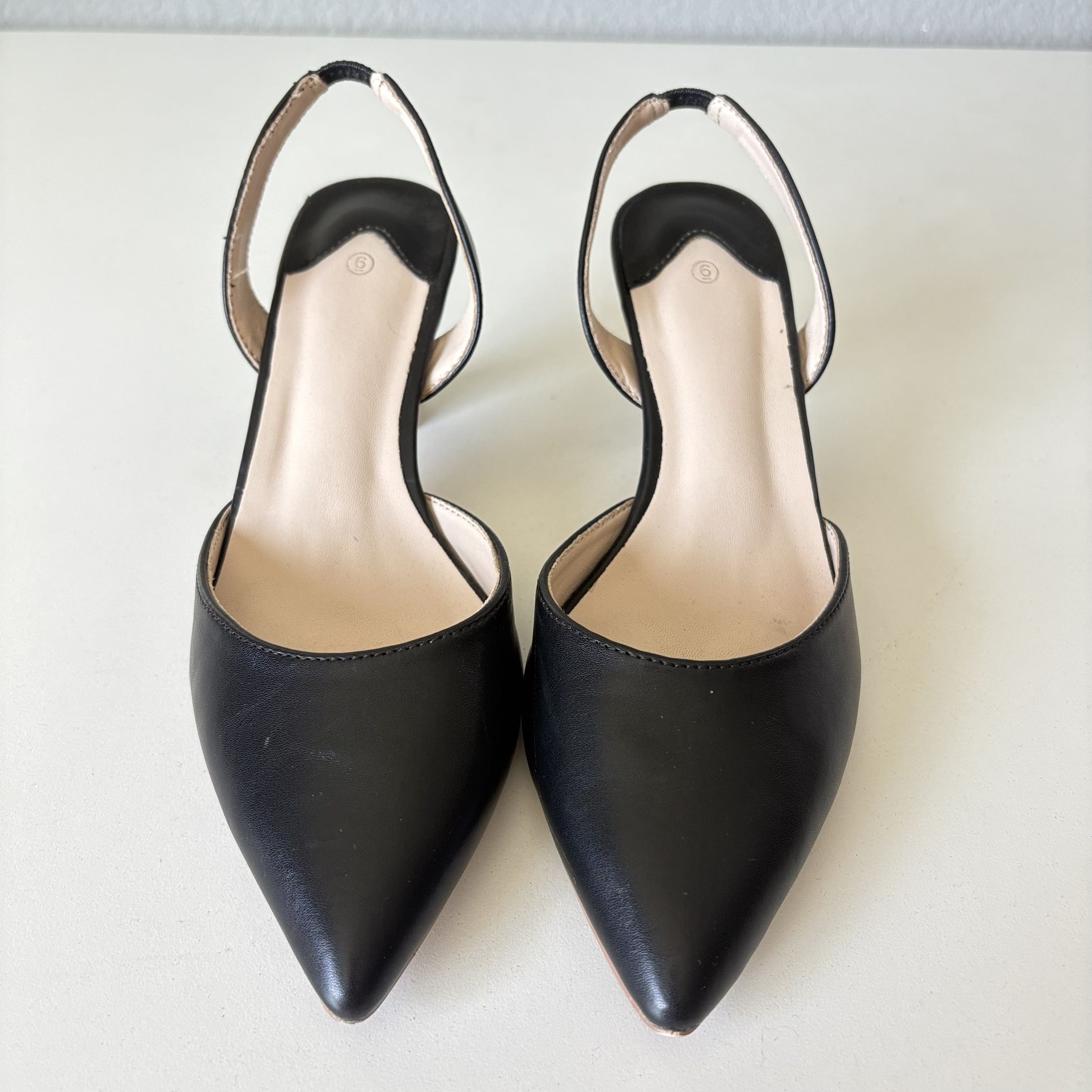 Unbranded Black Leather Pumps Pointed Toe Kitten Heel Women’s Size 6
