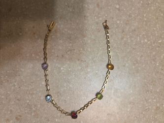 14 k gold bracelet.  Weight is 3.3 grams