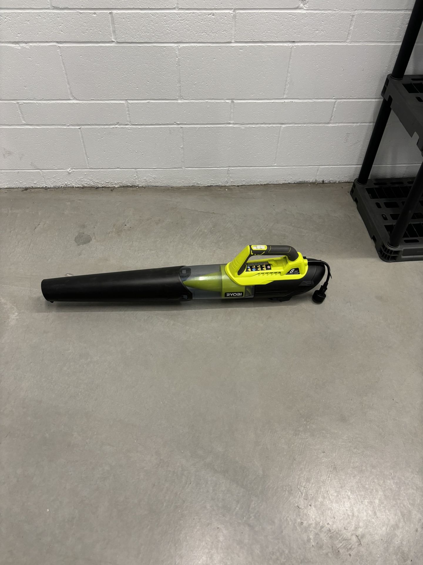Leaf Blower