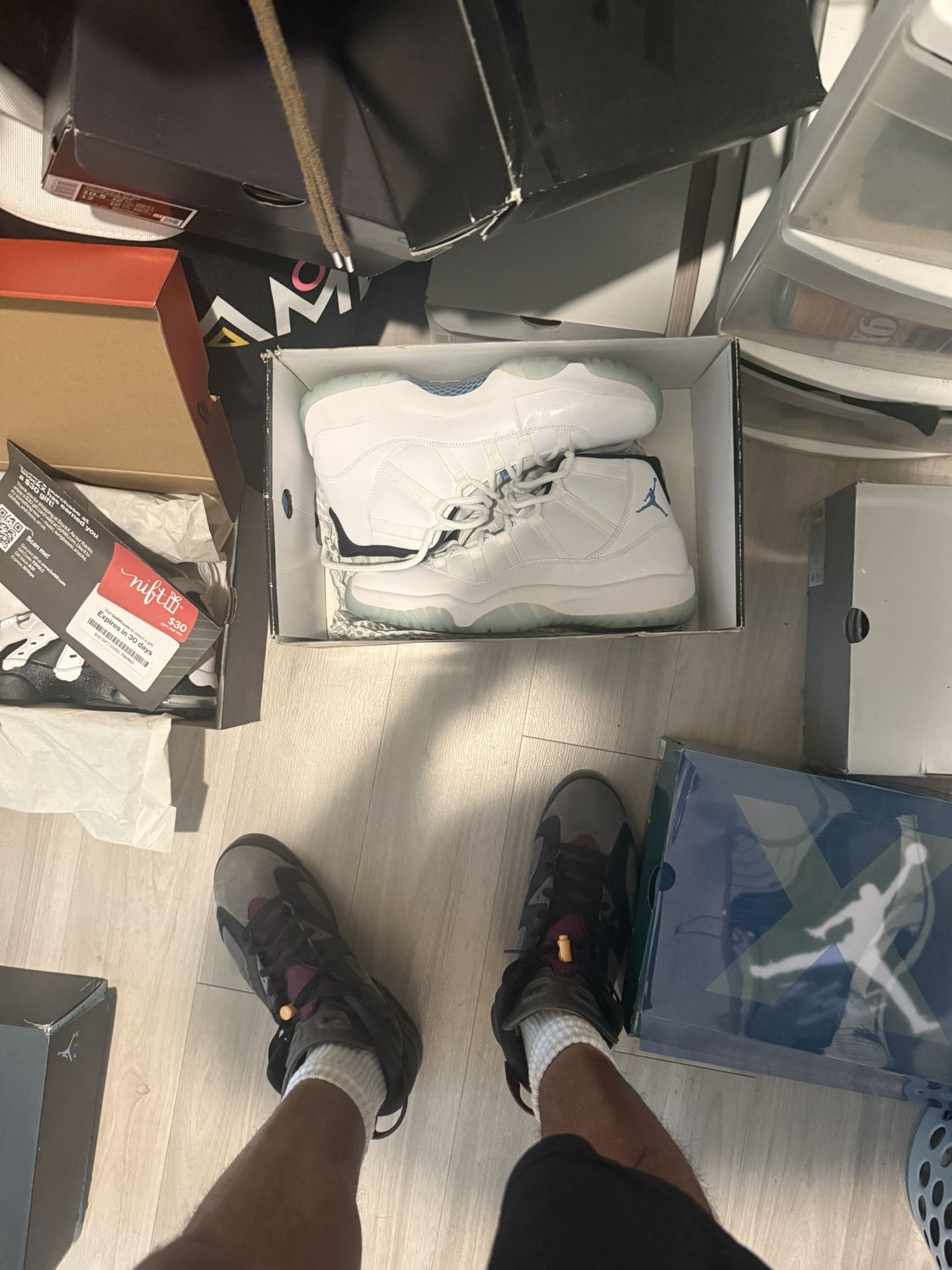 Jordan 11’s / White N Blue / 11.5
