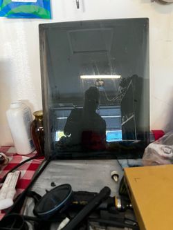 Dodge Ram middle back glass
