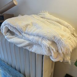 MCM 100% Cotton Large Vintage Quilt/throw Blanket