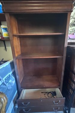 Bookshelf