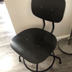 Black Desk Chair
