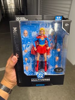 Mcfarlane toys platinum edition supergirl.
