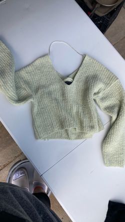 Light Green Cropped Knit Sweater