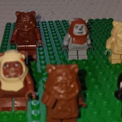 7 Star Wars Minifigure Ewok