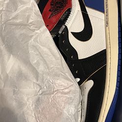 FRAGMENT DESIGN X UNION LA X AIR JORDAN 1 RETRO HIGH OG 'VARSITY RED'