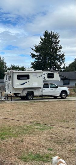 Arctic Fox truck camper