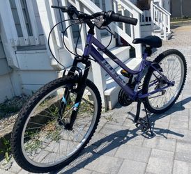 New Mountain Bike, Woman, Adults, Kids, Girls Violet Purple Bicycle Huffy Speed Bike 24Inch