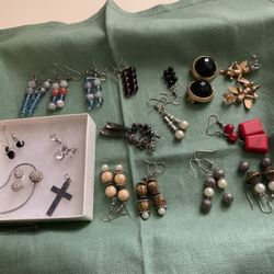 Earnings Sets- Jewelry Lot