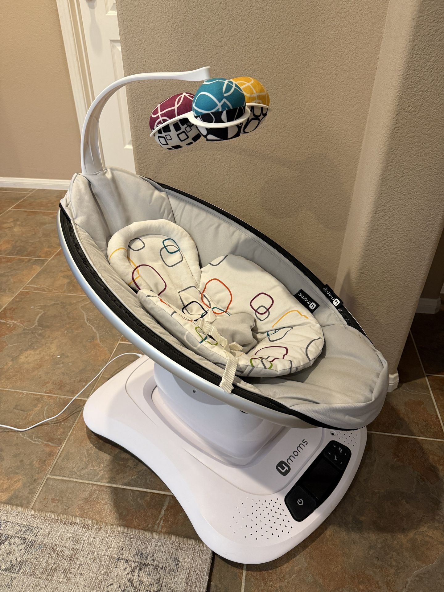 4Moms MamaRoo 4