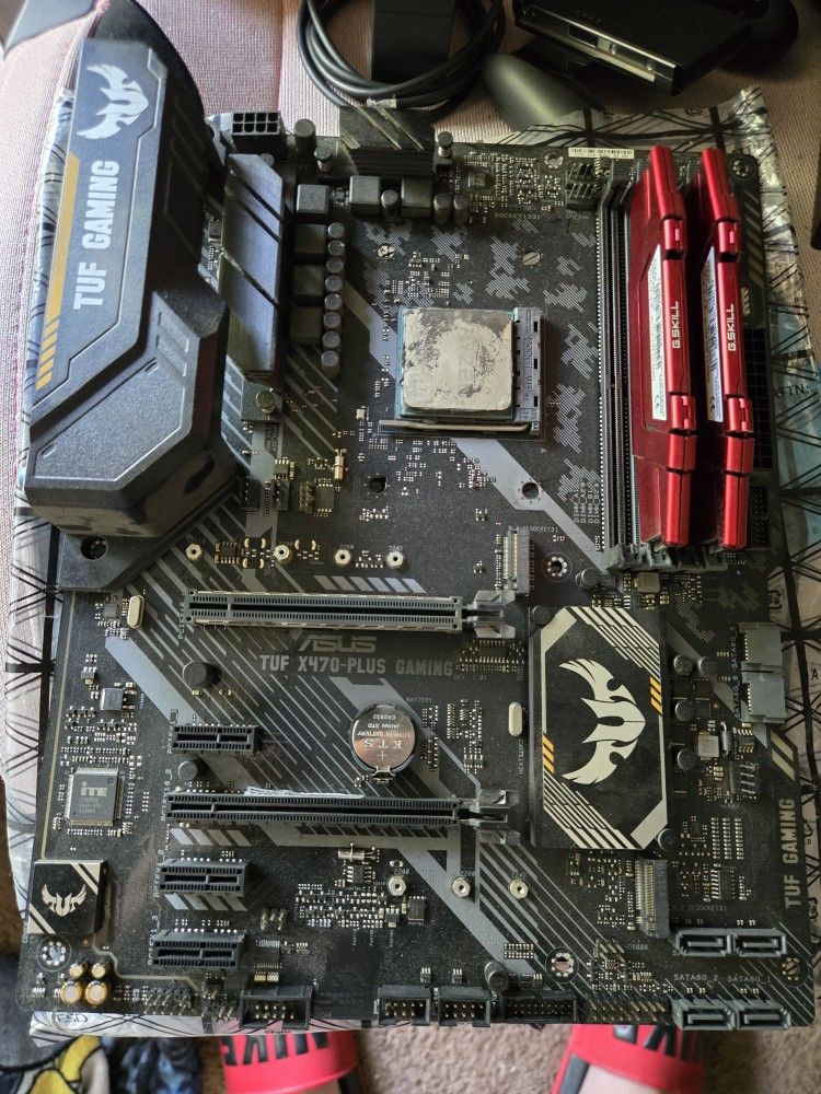 Computer Parts!! Asus TUF X470 Plus Wifi Motherboard /Ryzen 7 2700x/ 16 GB 3200mhz Ram Kit