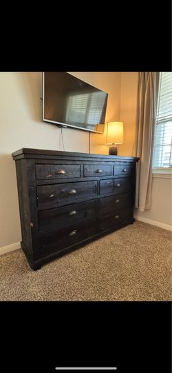 Dresser - living spaces