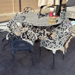 Iron table and 6 chairs