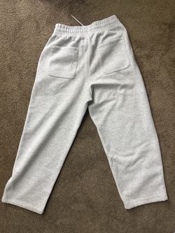 baggy Uniqlo sweats