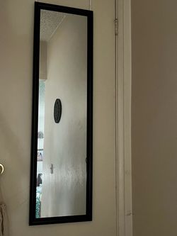 Black Hanging Mirror
