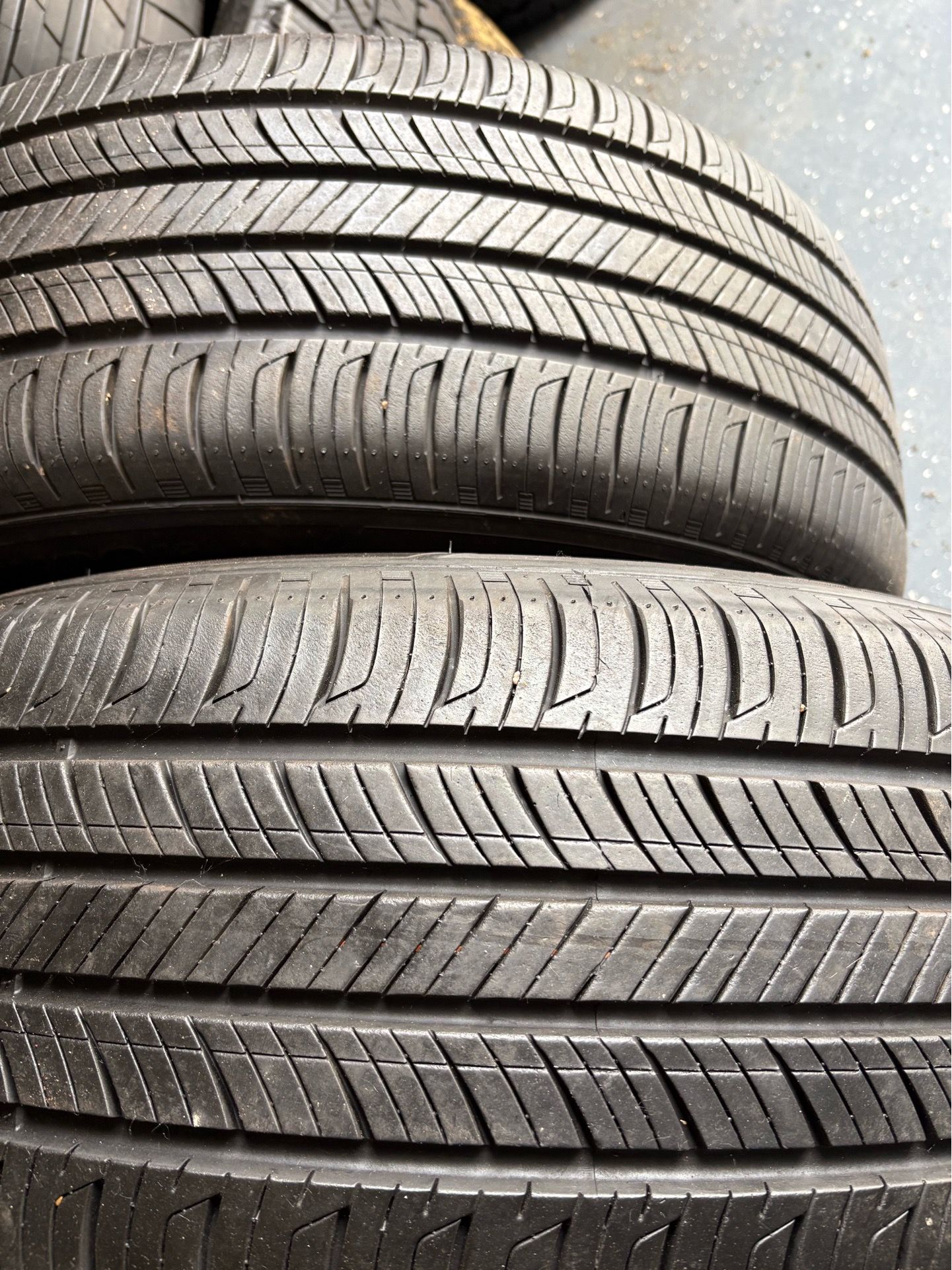 225-55-18 Hankook