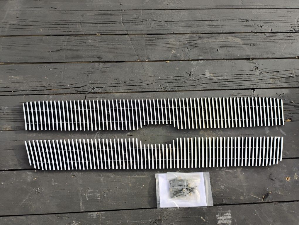 06 To 07 Chevy  Vertical Billet Grill