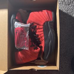 Jordan 12 Varsity/red And Black 