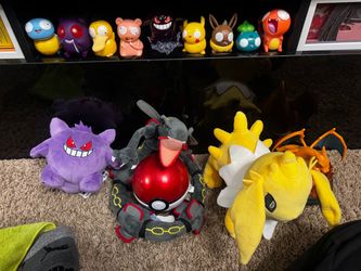 Pokemon figures/plushies