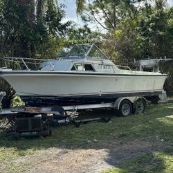 FREE Boat 23’ With Florida Title Trailer Available, Trade