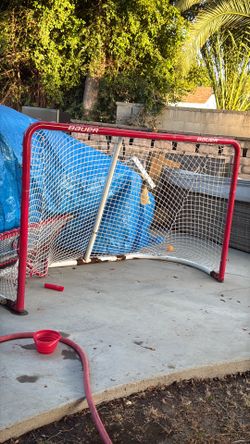 Bauer Full Size Hockey Goal with Net – $45