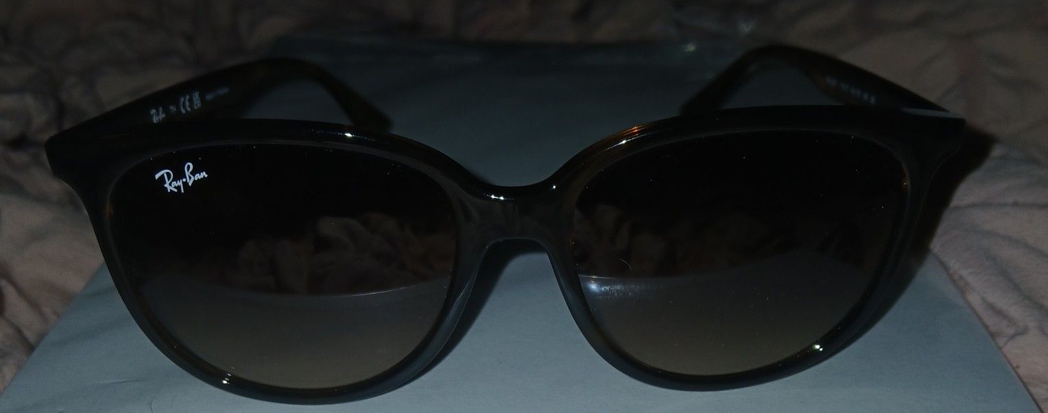 RAY BAN SUNGLASSES STYLE RB4378