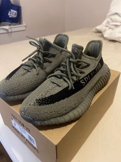 Yeezy boost 350 v2 size 9