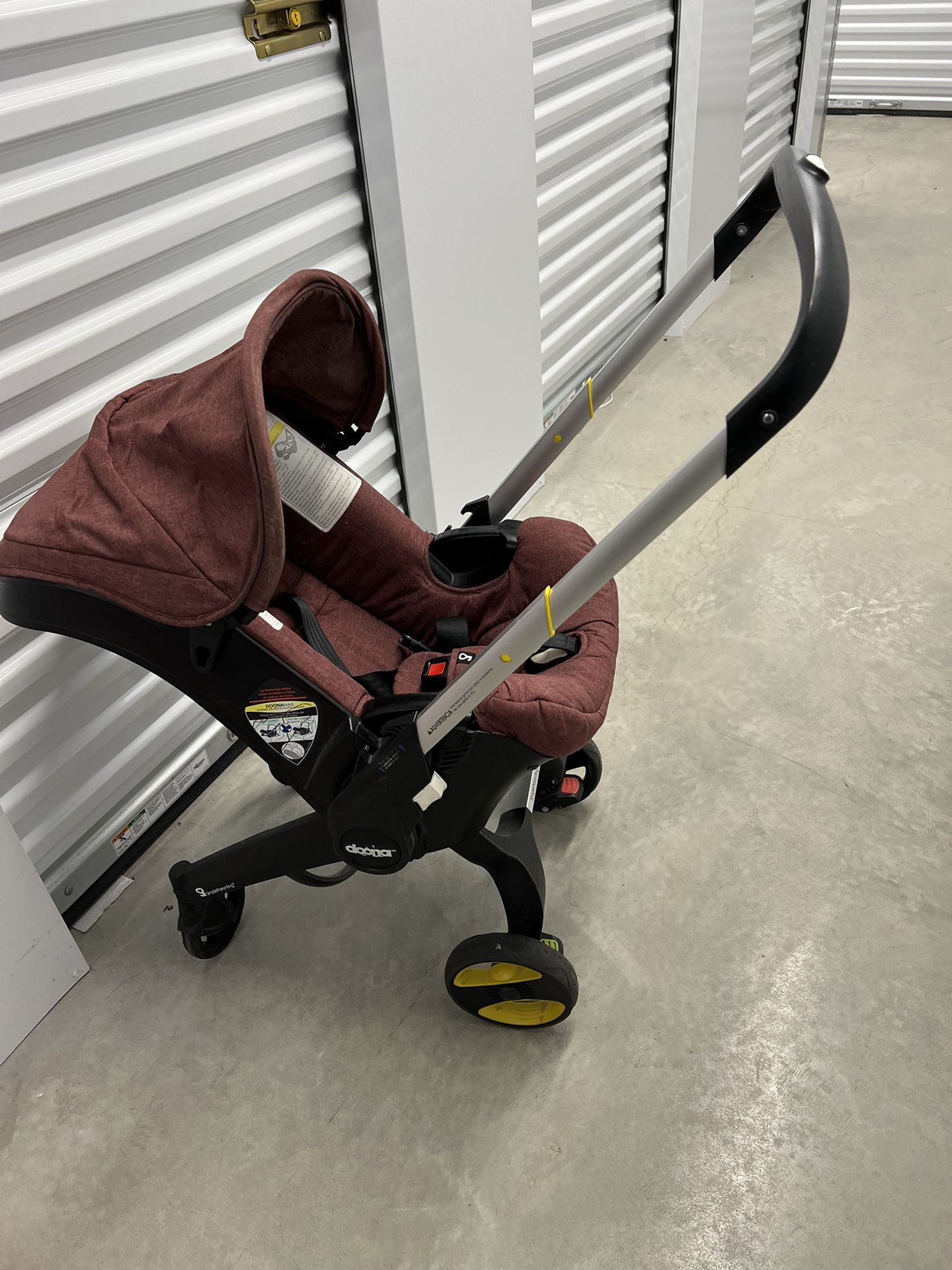 DOONA Infant Car Seat & Latch Base - Rear Facing, Car Seat to Stroller no