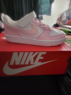 Nike Size 1y $40