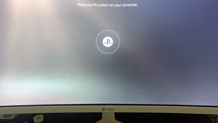 27 inch white crua monitor