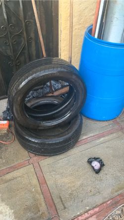 2x 215/55r17 94v tires