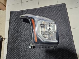 GMC Yukon OEM Right Headlight