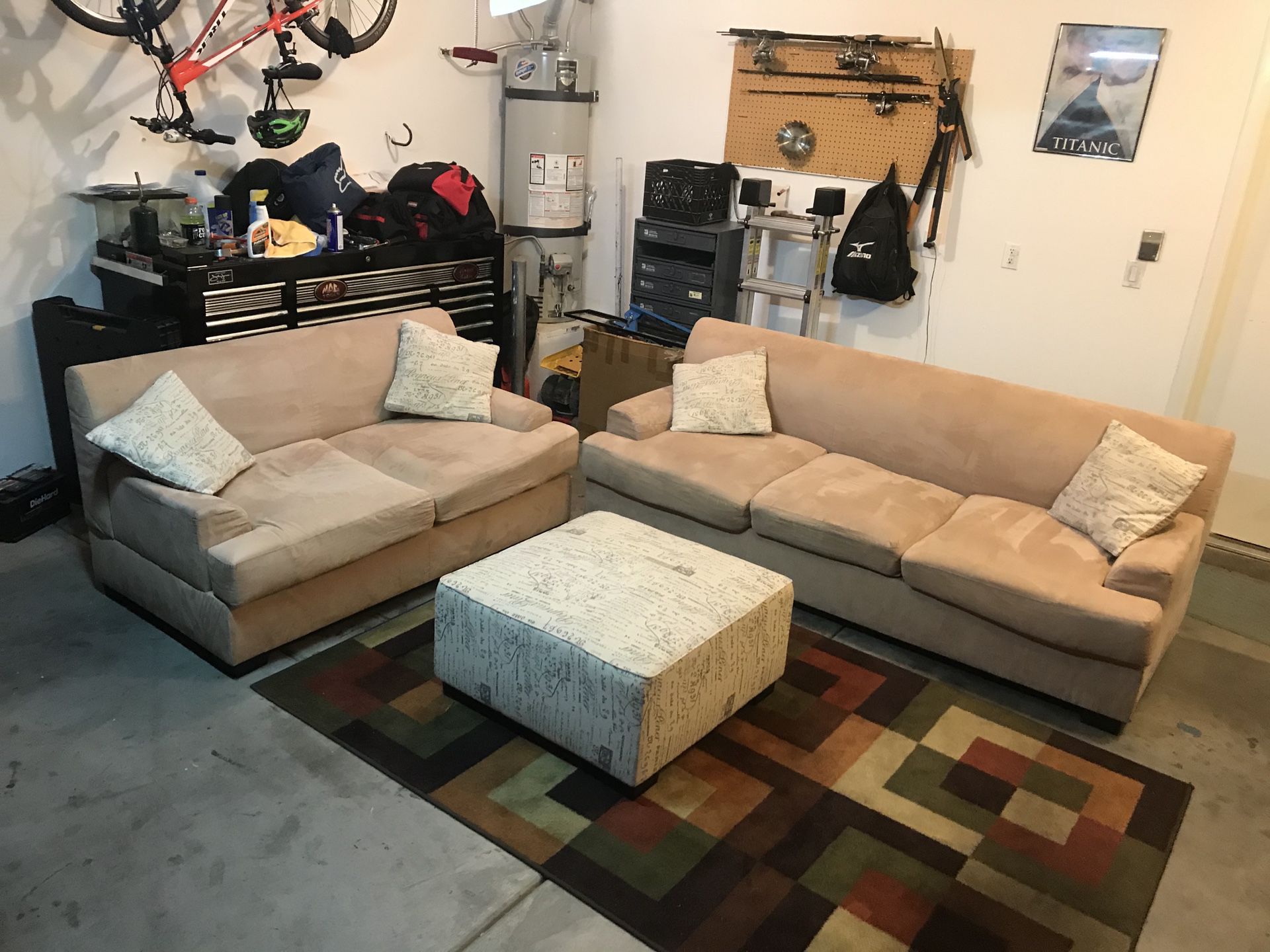 FREE DELIVERY!!! 2 PC Couch Set!