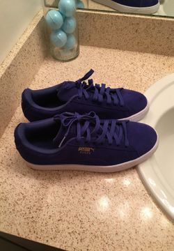 Pumas suede size 8