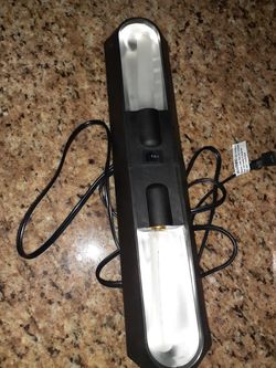 Under cabinet light