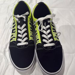 Boys Brand New Vans Shoe 
