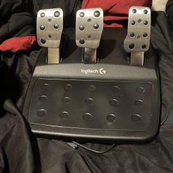 Logitech G920 Wheel And Petals 