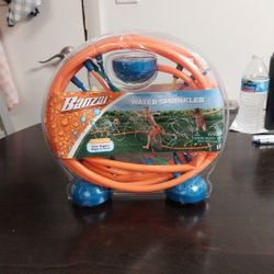 (New) Banzai 12 Foot Wiggling Water Sprinkler 