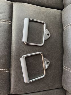 Single D-handle cable attachment