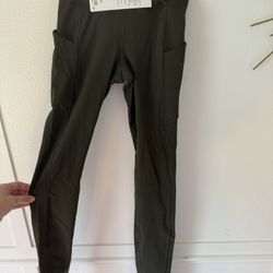 Lululemon Speed Up Tight 28” – Size 2 (New with Tags) – $80