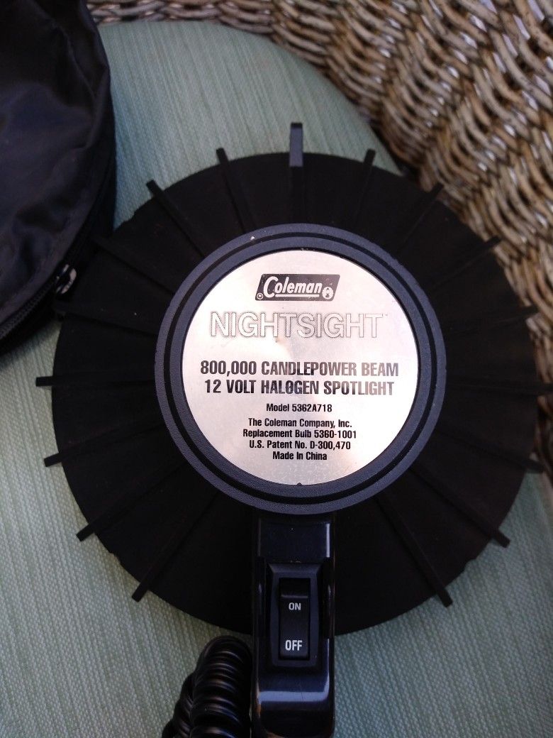 Vintage Coleman Night Sight 12 Volt Halogen Spotlight Includes Cover