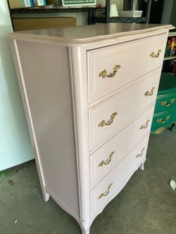 GORGEOUS CHEST & NIGHT STAND