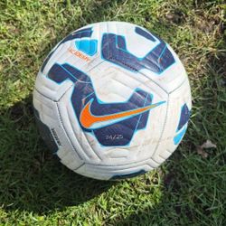 Nike Soccer Ball (Used) Size 5