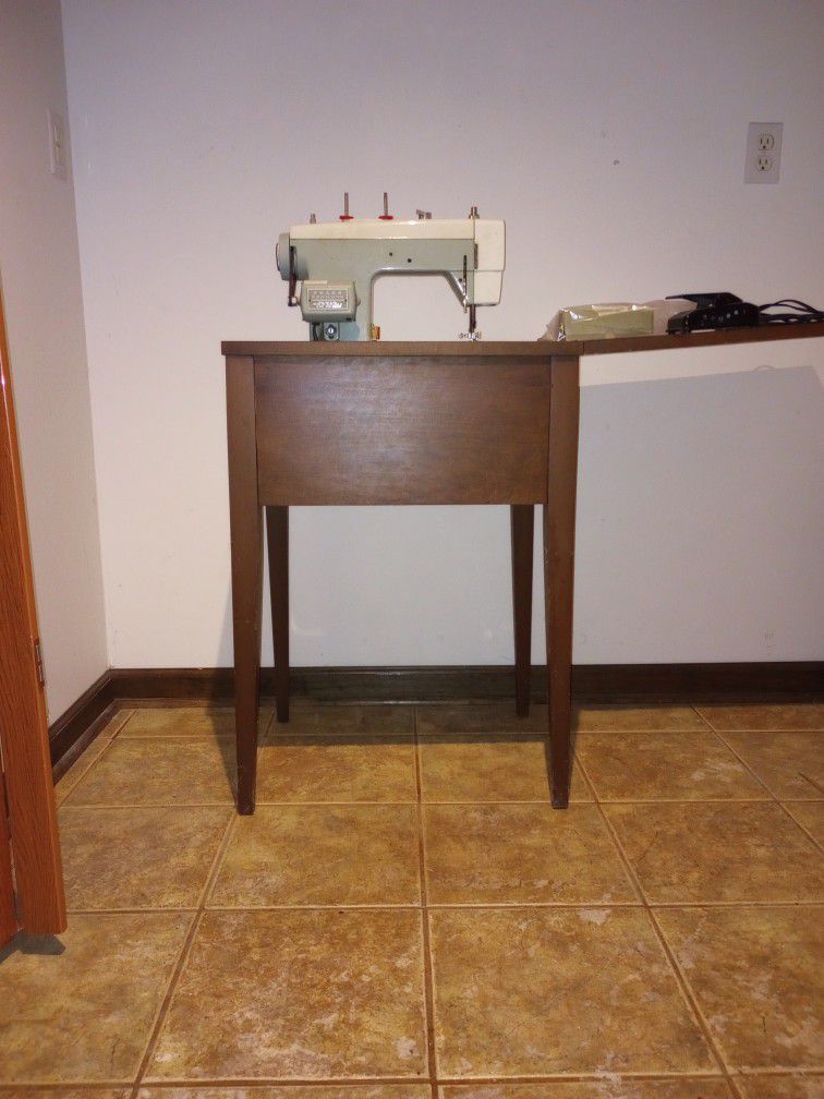 Hideaway/ Foldable, Table Sewing Machine 