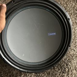 1 15’in Memphis Sub M7 Selectable 1-2 Ohm