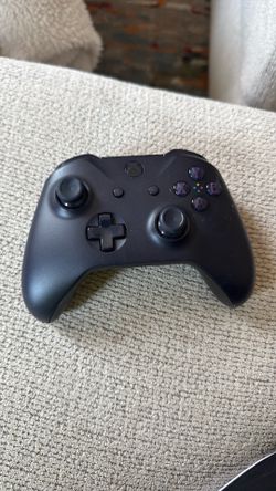 Microsoft Xbox One Wireless Controller (Model 1708) in the rare "Epic Purple" Fortnite Special Edition