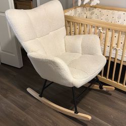 Nursery Chair 